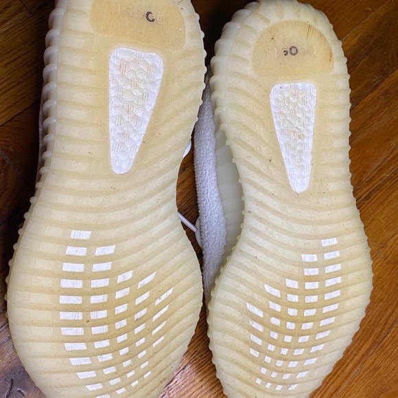 Yeezy 350 Creams - Picture 3 of 10